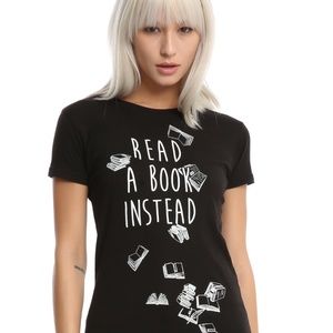 PRICE💰DROP💰 Black shirt (Hot Topic)